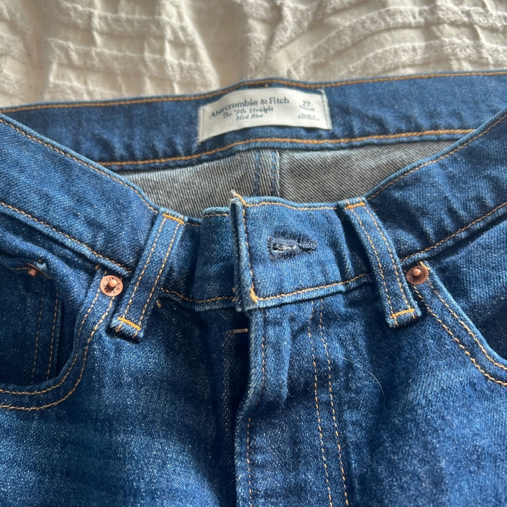 Abercrombie & Fitch women’s Blue Jeans